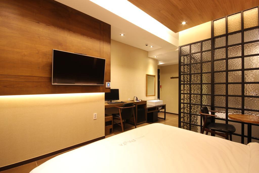 Hotel 38.5 Jinhae Changwon Extérieur photo