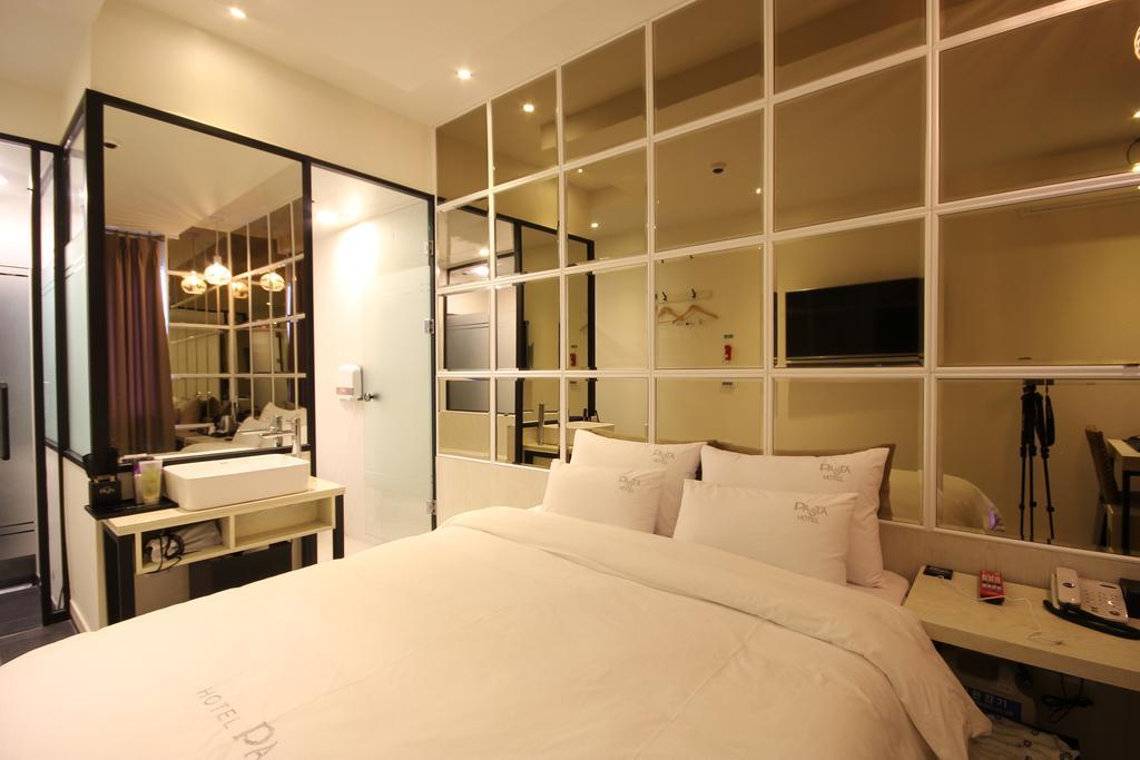 Hotel 38.5 Jinhae Changwon Extérieur photo