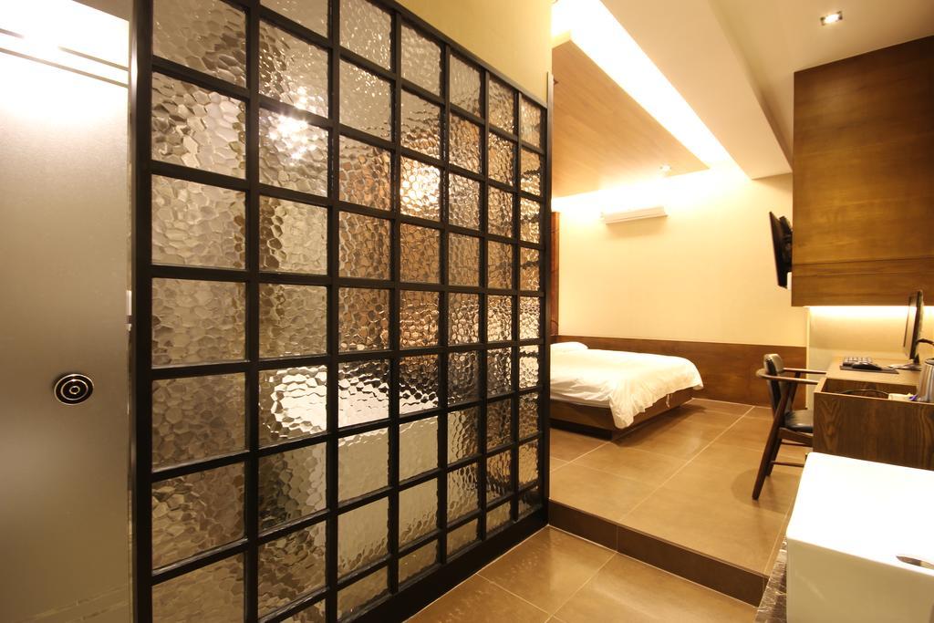 Hotel 38.5 Jinhae Changwon Extérieur photo