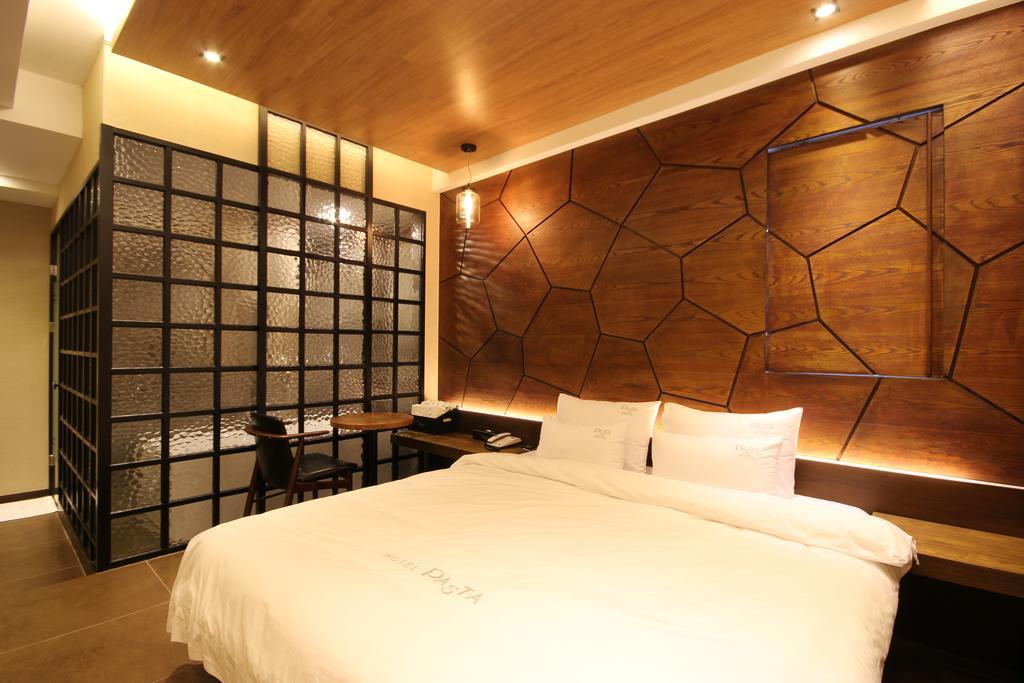 Hotel 38.5 Jinhae Changwon Extérieur photo