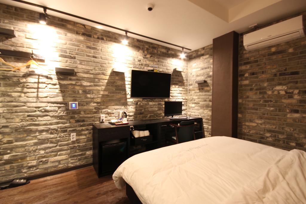 Hotel 38.5 Jinhae Changwon Extérieur photo