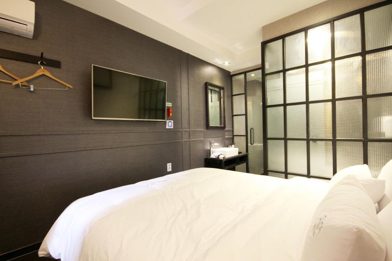 Hotel 38.5 Jinhae Changwon Extérieur photo