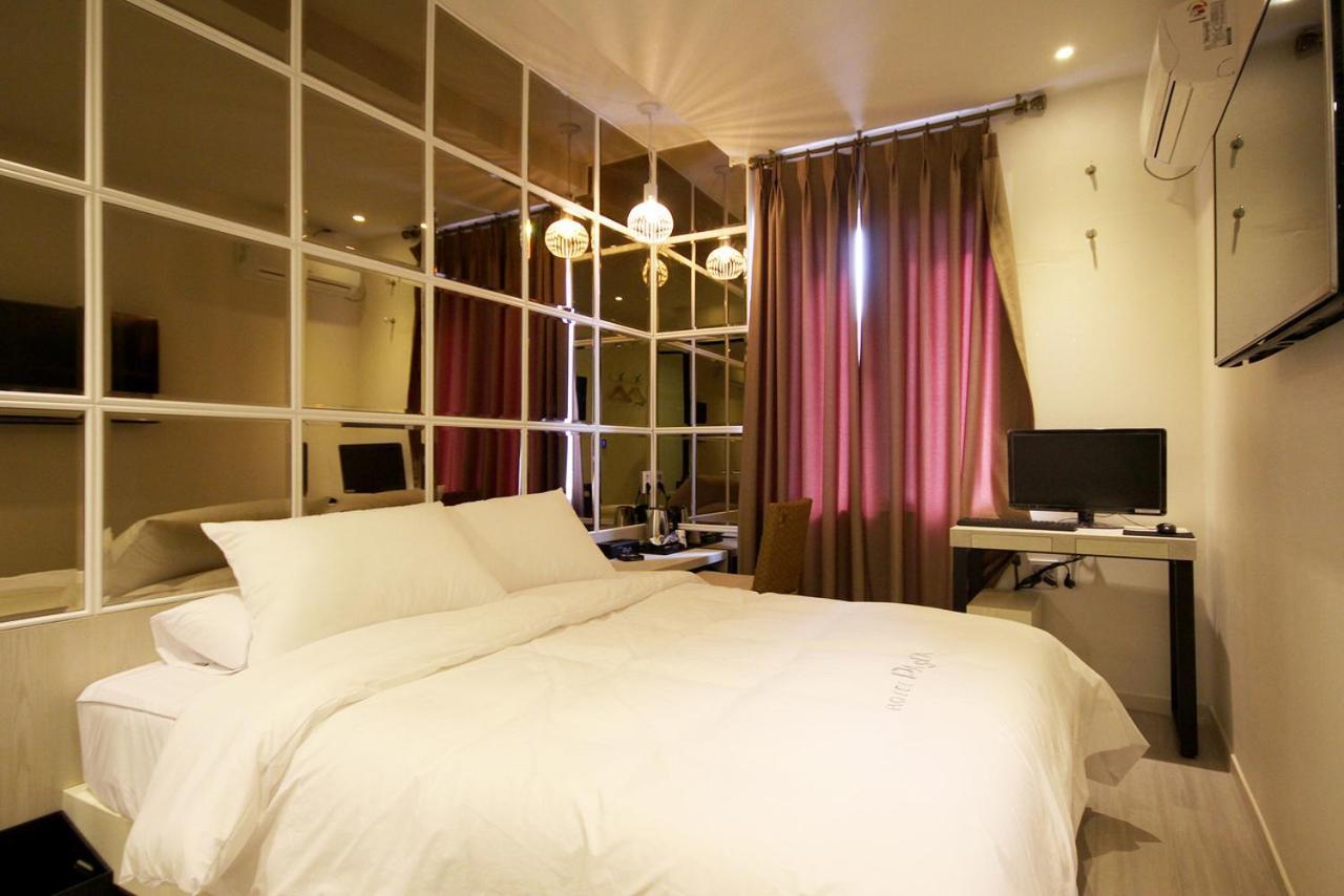 Hotel 38.5 Jinhae Changwon Extérieur photo