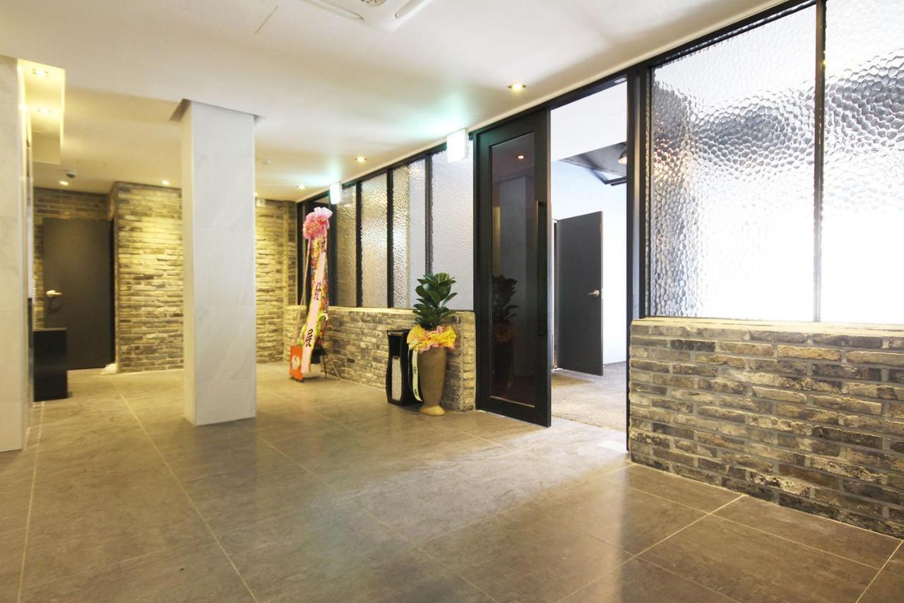 Hotel 38.5 Jinhae Changwon Extérieur photo