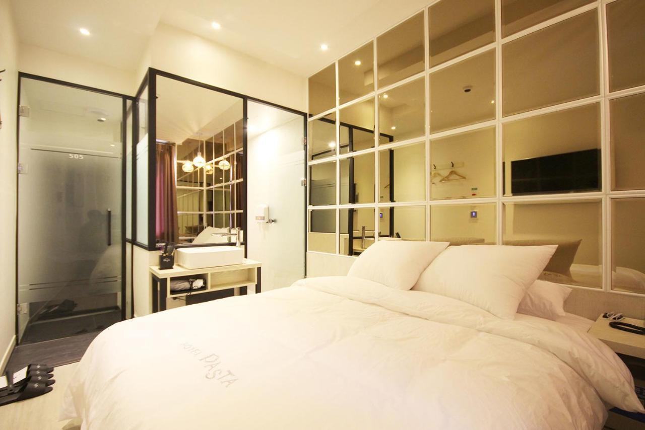 Hotel 38.5 Jinhae Changwon Extérieur photo